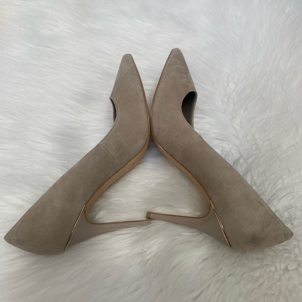 White House Black Market Taupe Suede Heels Sz 8 - Picture 3 of 5